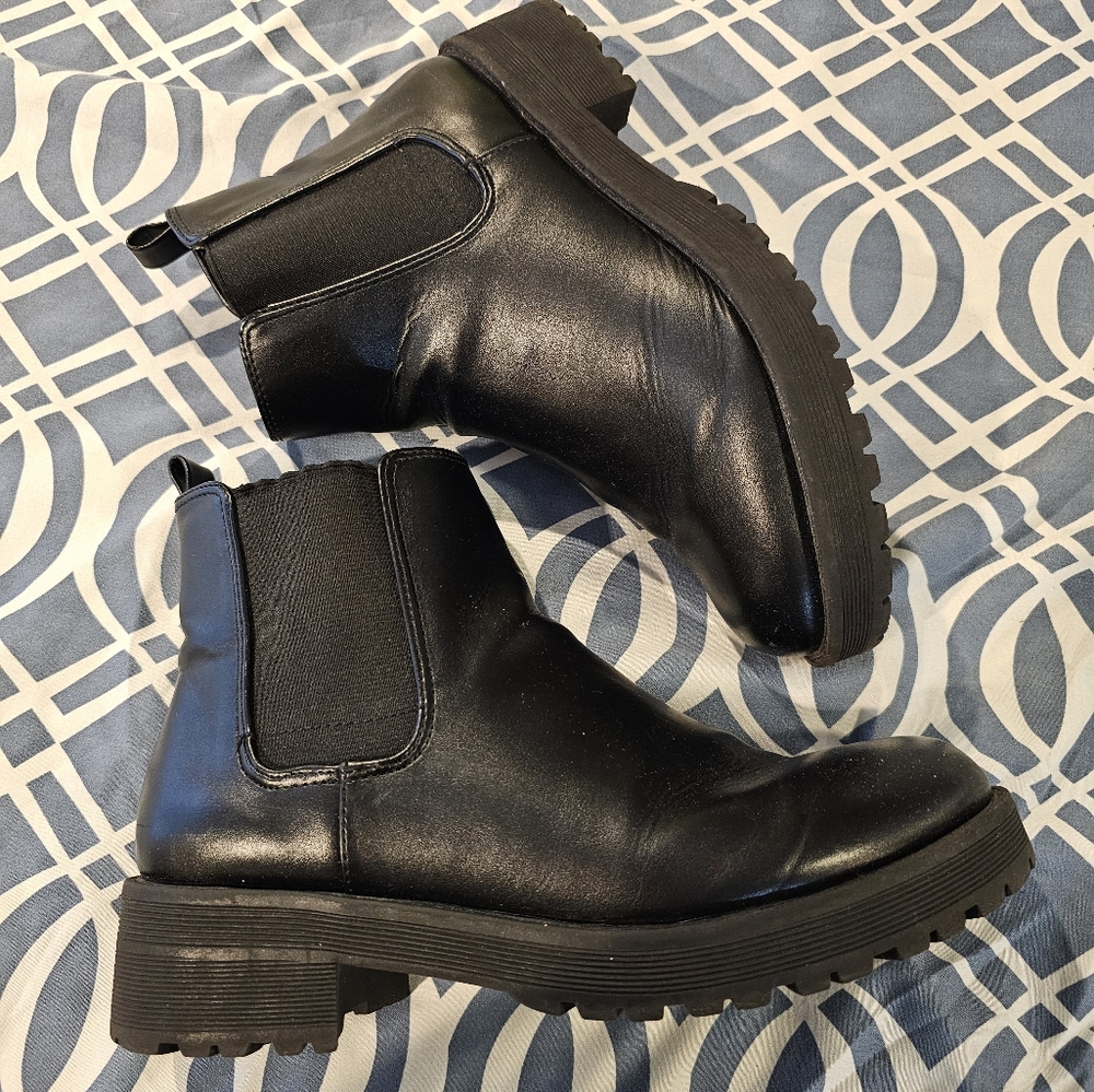 Black Chelsea Boots by Fergie